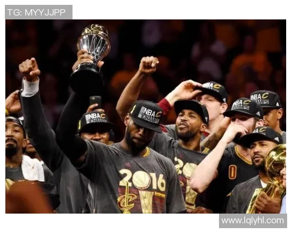 詹姆斯视角下的世界级足球球星成长故事与辉煌时刻 詹姆斯视角下的世界级足球球星成长故事与辉煌时刻